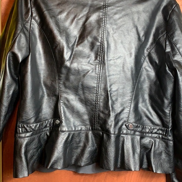 Leather jacket - Picture 4 of 5